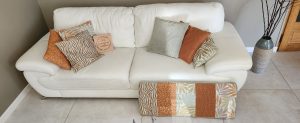 Coussins décoratifs sur mesure réalisés par un tapissier à Nancy