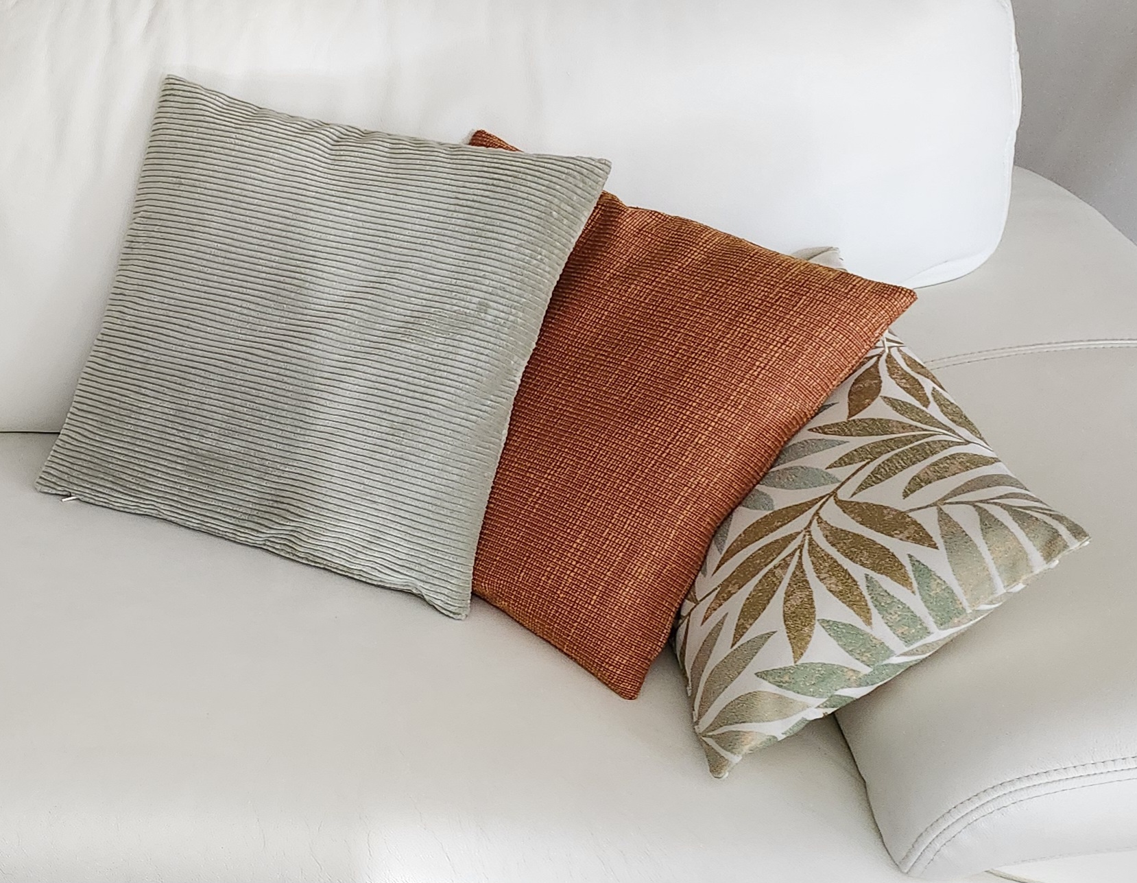 Coussins décoratifs sur mesure créés par un tapissier à Nancy Jarville