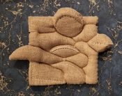 Détails artisanaux et objets uniques créés dans un atelier à Nancy